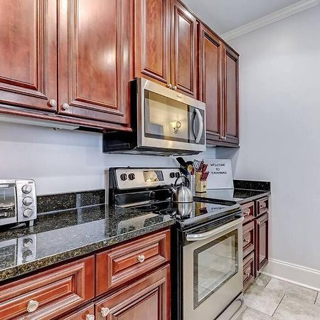 Historic Savannah Gold Private Condo With Pool - 2Bed, 1&Half Bath, Sleeps 6, 1St Floor, 15 Min Walk To Historic Savannah Center And All Attractions 외부 사진