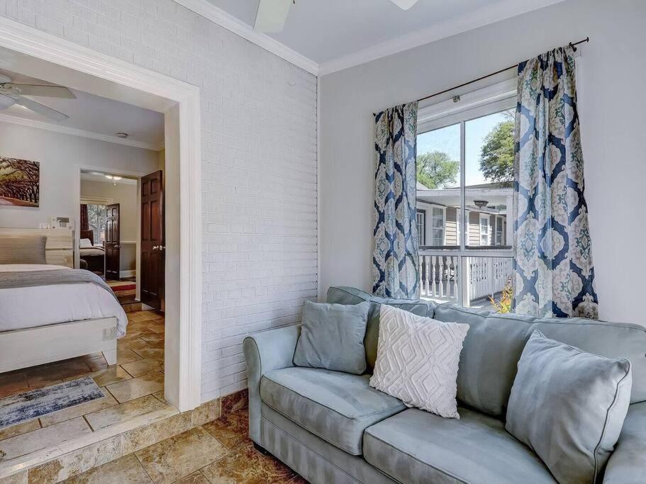Historic Savannah Gold Private Condo With Pool - 2Bed, 1&Half Bath, Sleeps 6, 1St Floor, 15 Min Walk To Historic Savannah Center And All Attractions 외부 사진