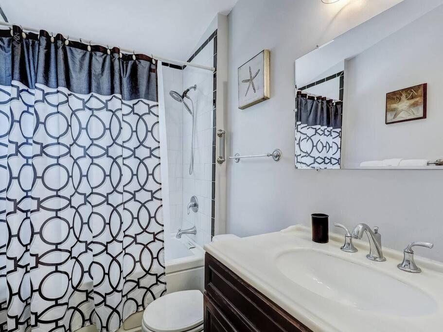 Historic Savannah Gold Private Condo With Pool - 2Bed, 1&Half Bath, Sleeps 6, 1St Floor, 15 Min Walk To Historic Savannah Center And All Attractions 외부 사진