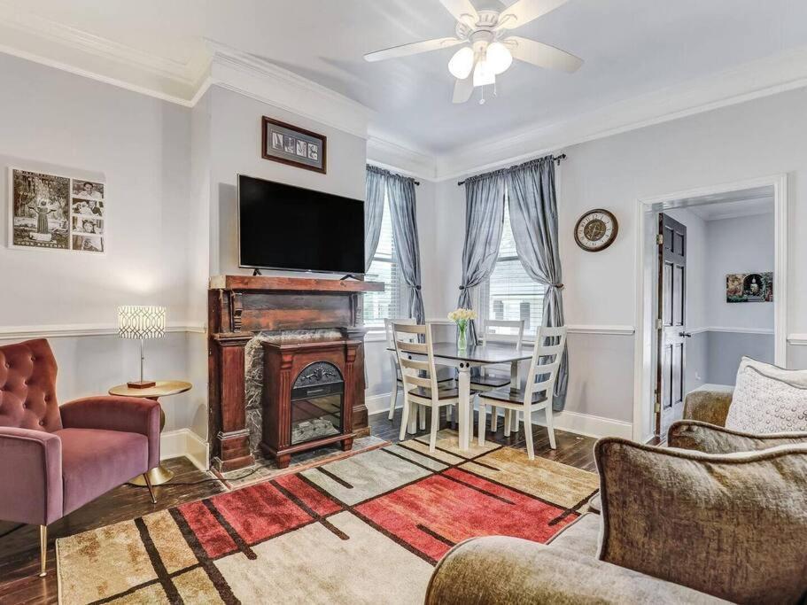 Historic Savannah Gold Private Condo With Pool - 2Bed, 1&Half Bath, Sleeps 6, 1St Floor, 15 Min Walk To Historic Savannah Center And All Attractions 외부 사진